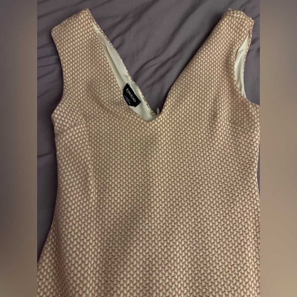 bebe Cream Sleeveless V-Neck Sheath Dress